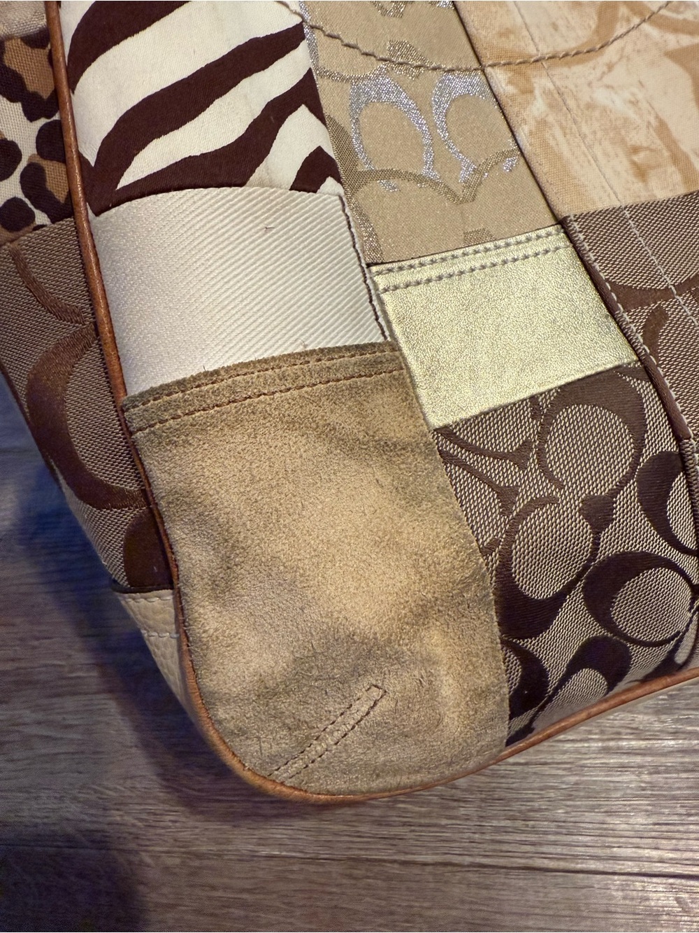 Coach Vintage Patchwork Ergo Hobo Shoulder Bag with Wristlet in Mixed Materials - Picture 9 of 9